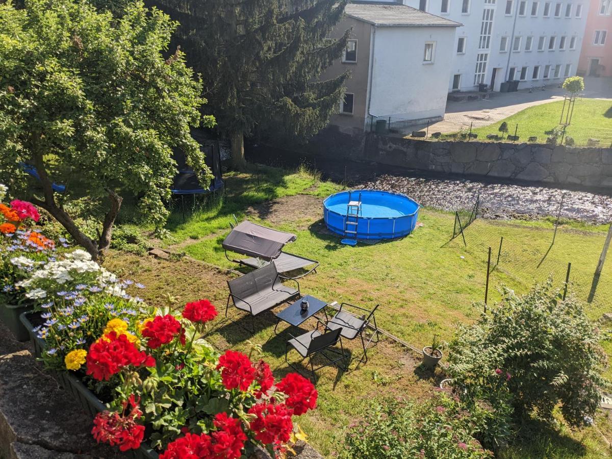 Urlaubstraum Mit Pool, Terrasse & Fluss Im Garten - Ut Appartamento Sebnitz Esterno foto